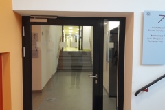 8-Treppe-BÑderabteilung-nachher